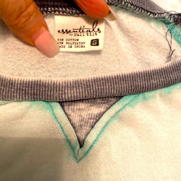 Lightweight Long Sleeve Shirt | Size S essentials by Full Tilt - Picture 2 of 4